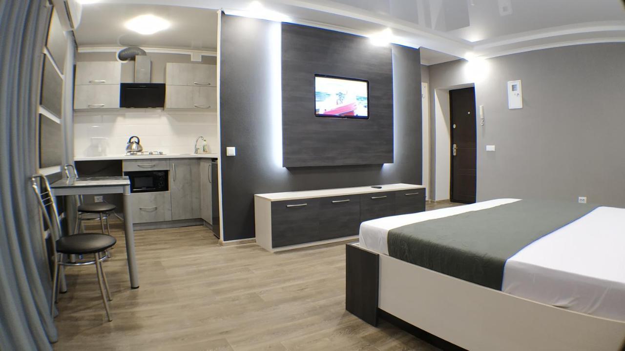 Двухкомнатный Люкс Центр Металлургов 19 Kr Apartments Krivoy Rog Luaran gambar